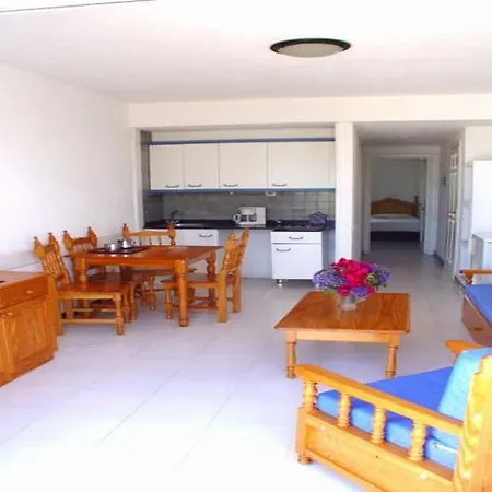 Lara Apts.
