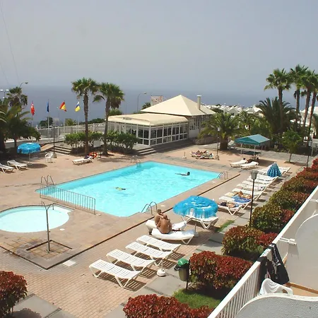 Lara Apts. Hotel 2*