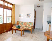 Отель Lara Apts.